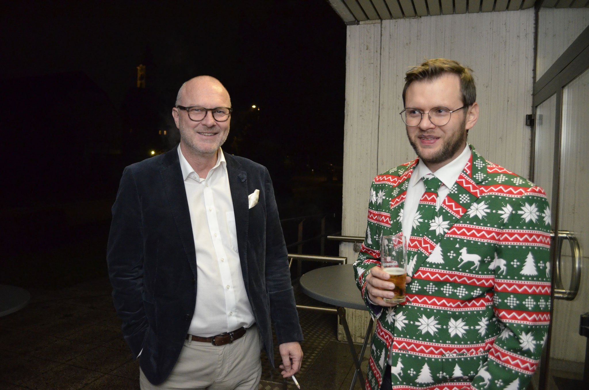Weihnachtsfeier (2/12)