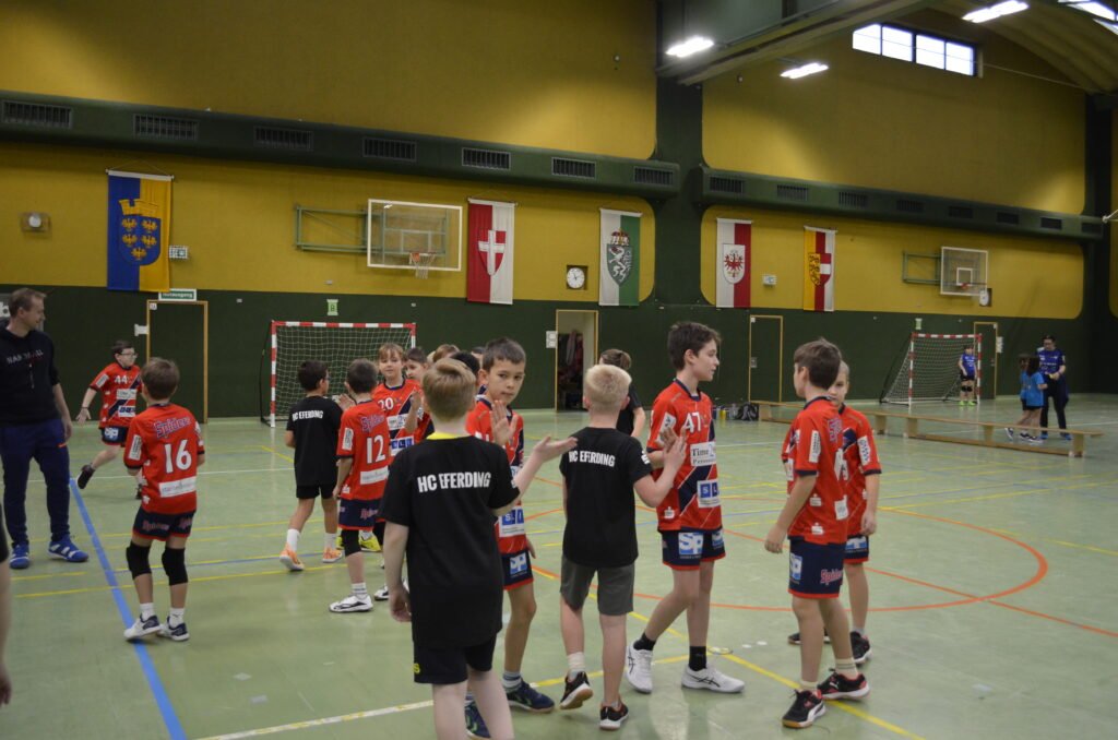 Minihandballturnier in Eferding begeistert Kinder und Fans