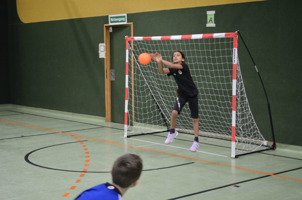Minihandballturnier in Eferding begeistert Kinder und Fans