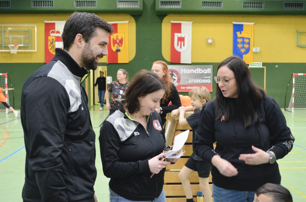 Minihandballturnier in Eferding begeistert Kinder und Fans