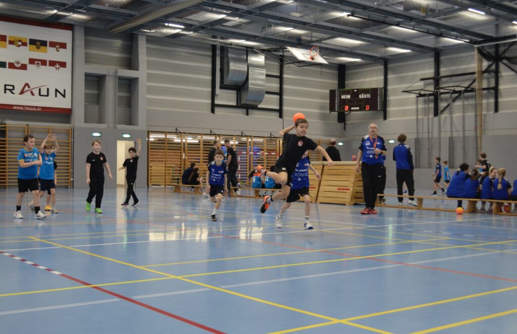 Minihandballturnier mit großem Einsatz und Spielfreude