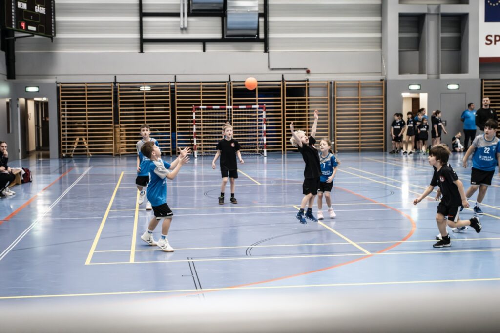 Minihandballturnier mit großem Einsatz und Spielfreude