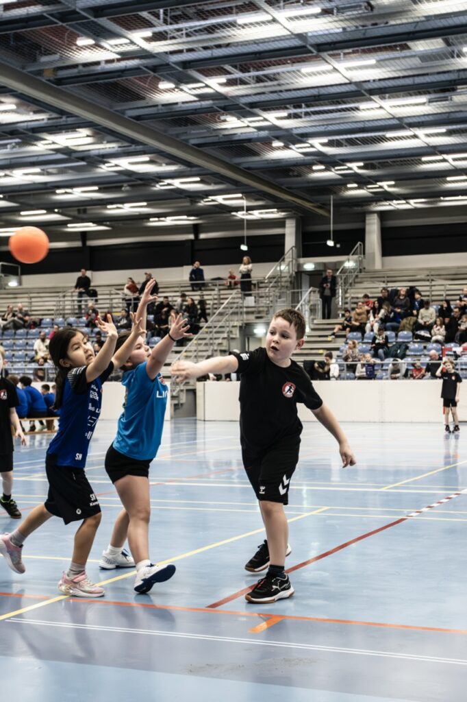 Minihandballturnier mit großem Einsatz und Spielfreude