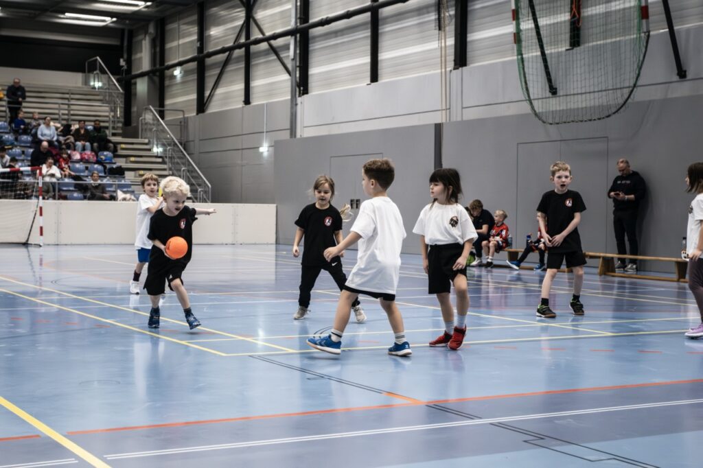 Minihandballturnier mit großem Einsatz und Spielfreude