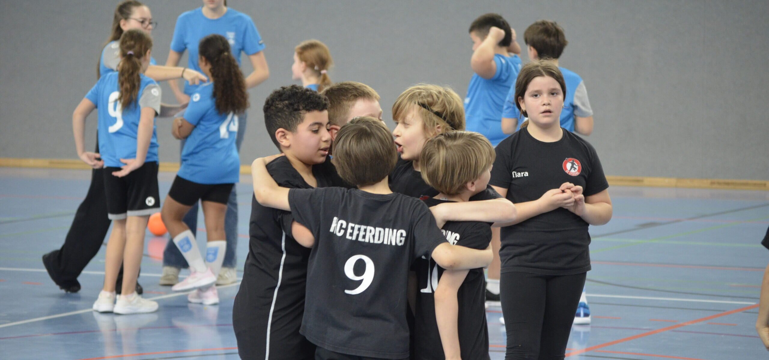 Handballminis zeigen tollen Einsatz in Linz