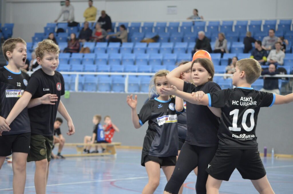 Handballminis zeigen tollen Einsatz in Linz