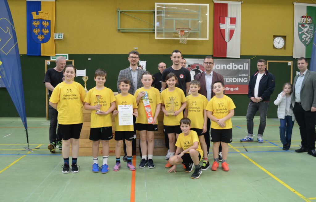 Mattenhandballturnier der Volksschulen begeistert junge Sportler