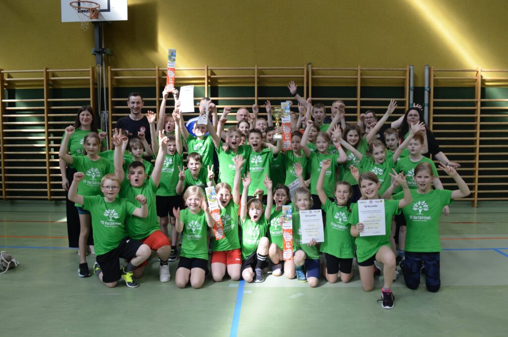 Mattenhandballturnier der Volksschulen begeistert junge Sportler