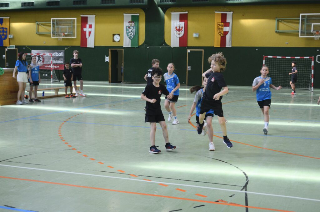 Minis: Heißer Turniervormittag in Eferding